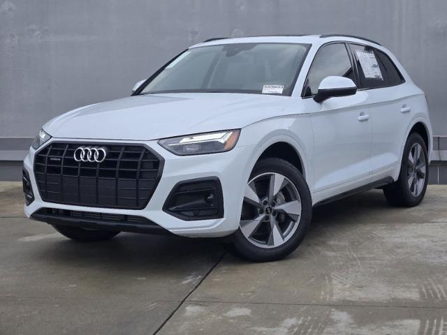 2025 Audi Q5 Vehicle Photo in SUGAR LAND, TX 77478