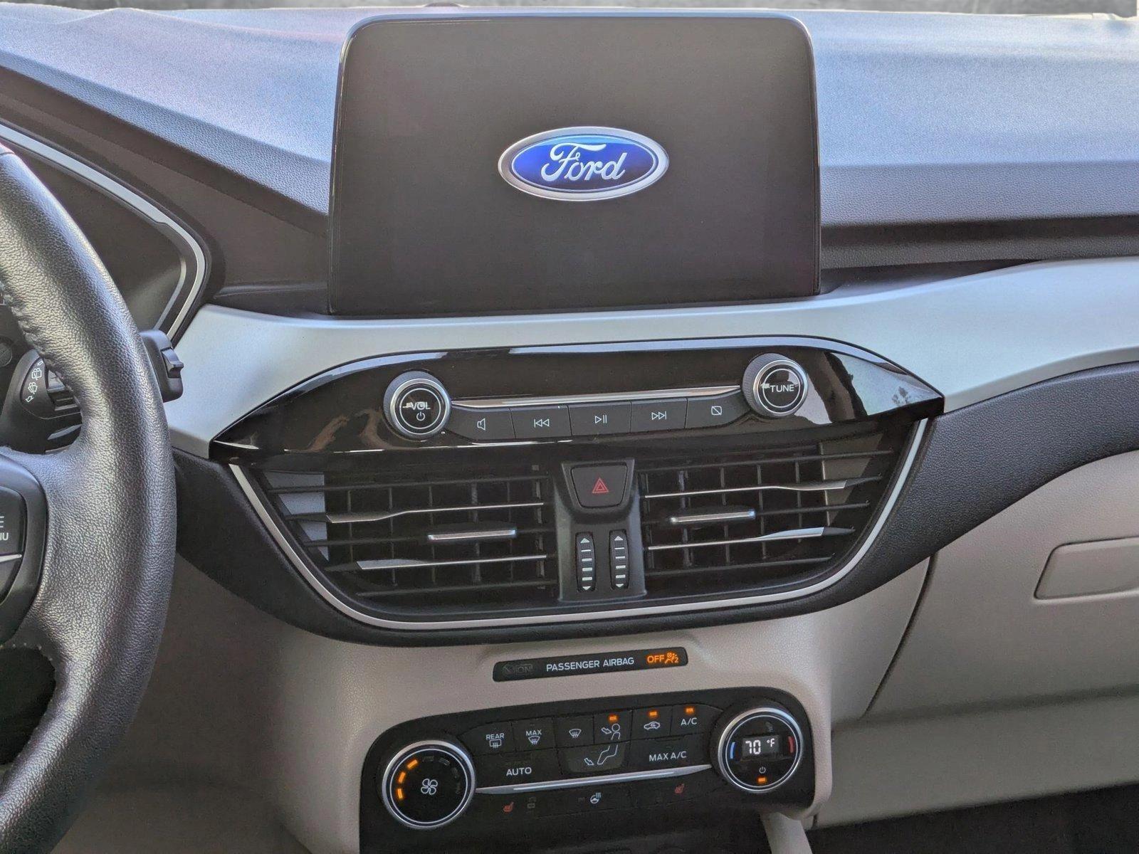 2020 Ford Escape Vehicle Photo in Bradenton, FL 34207