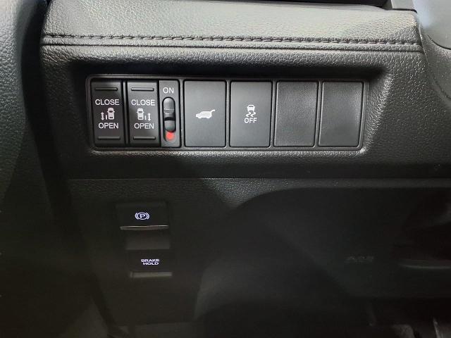 2025 Honda Odyssey Vehicle Photo in Oshkosh, WI 54904