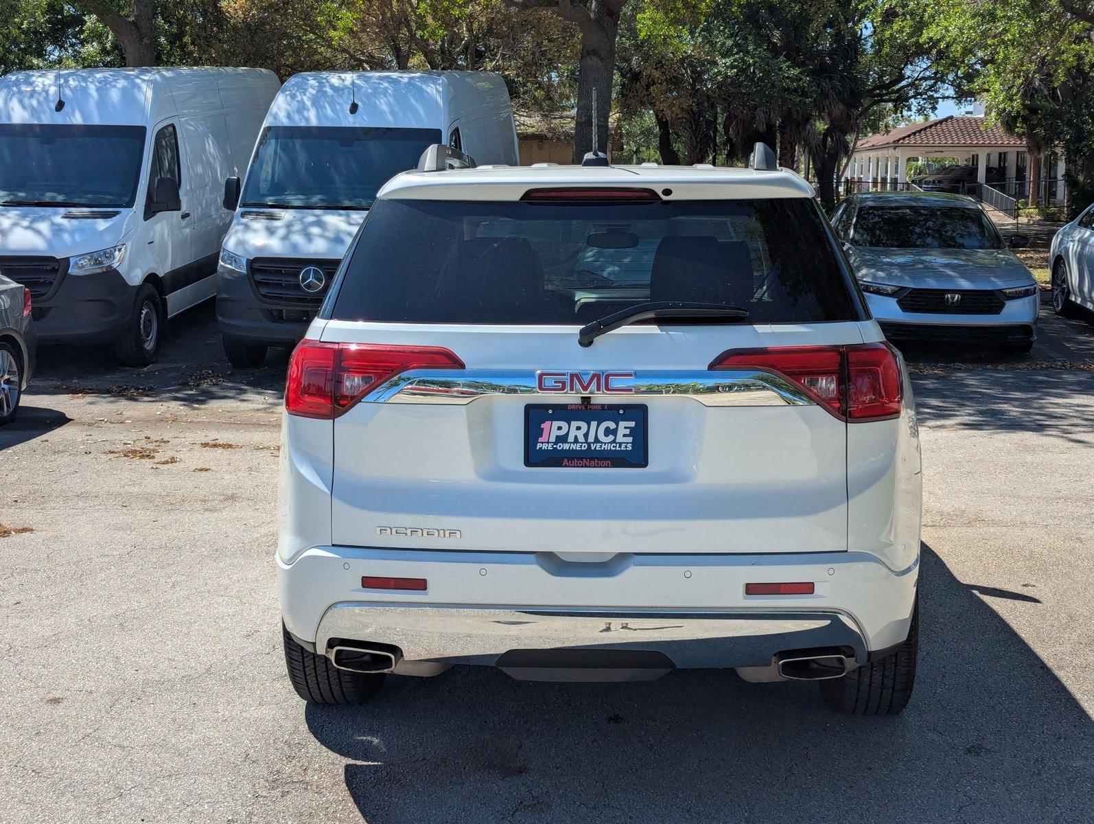 2017 GMC Acadia Vehicle Photo in Delray Beach, FL 33444