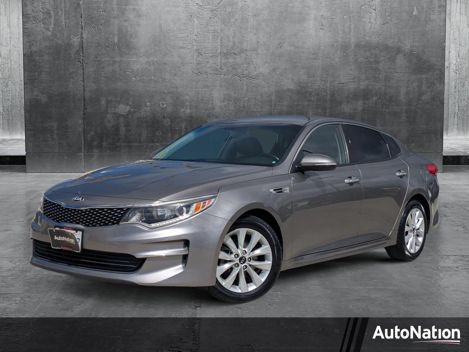 2018 Kia Optima Vehicle Photo in Tustin, CA 92782