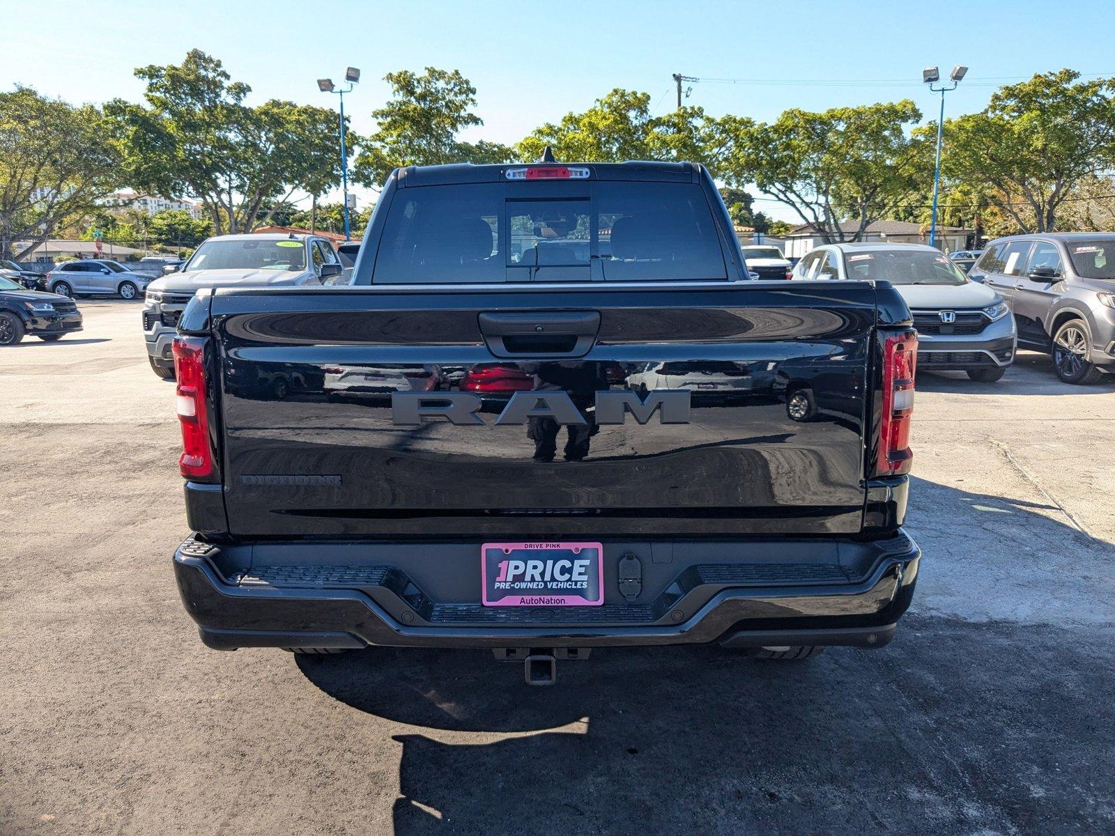 2025 Ram 1500 Vehicle Photo in MIAMI, FL 33134-2699