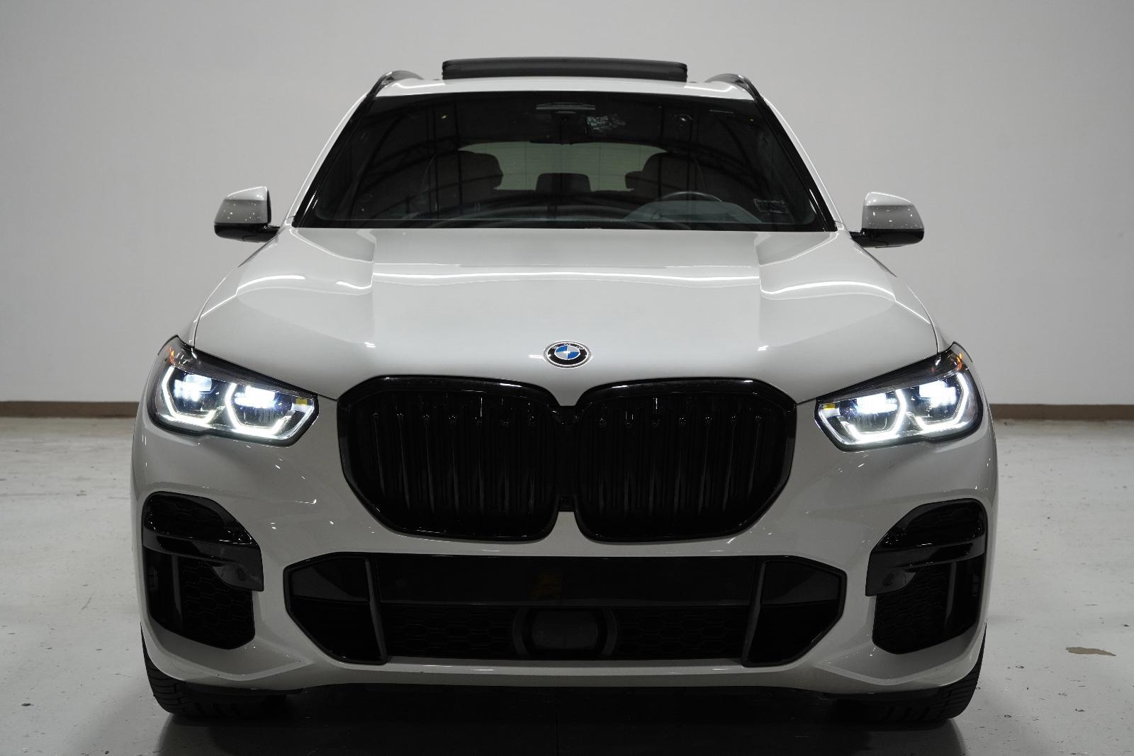 2023 BMW X5 M50i Vehicle Photo in GRAPEVINE, TX 76051