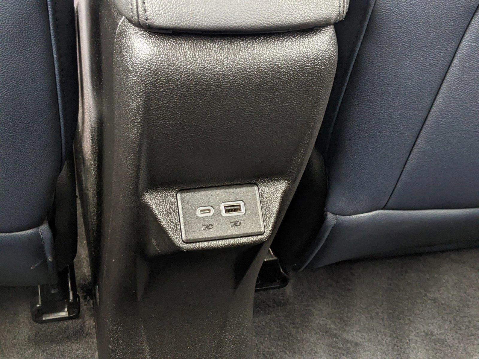 2022 Chevrolet Bolt EUV Vehicle Photo in TIMONIUM, MD 21093-2300