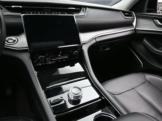 2022 Jeep Grand Cherokee L Vehicle Photo in Cedar Rapids, IA 52402