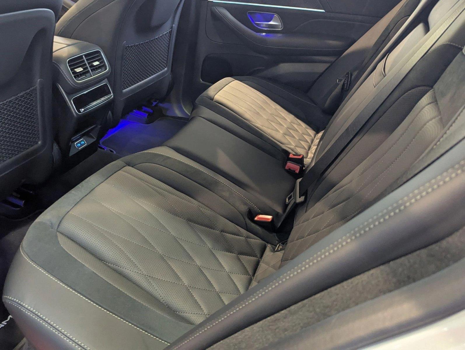 2025 Mercedes-Benz GLE Vehicle Photo in Delray Beach, FL 33444