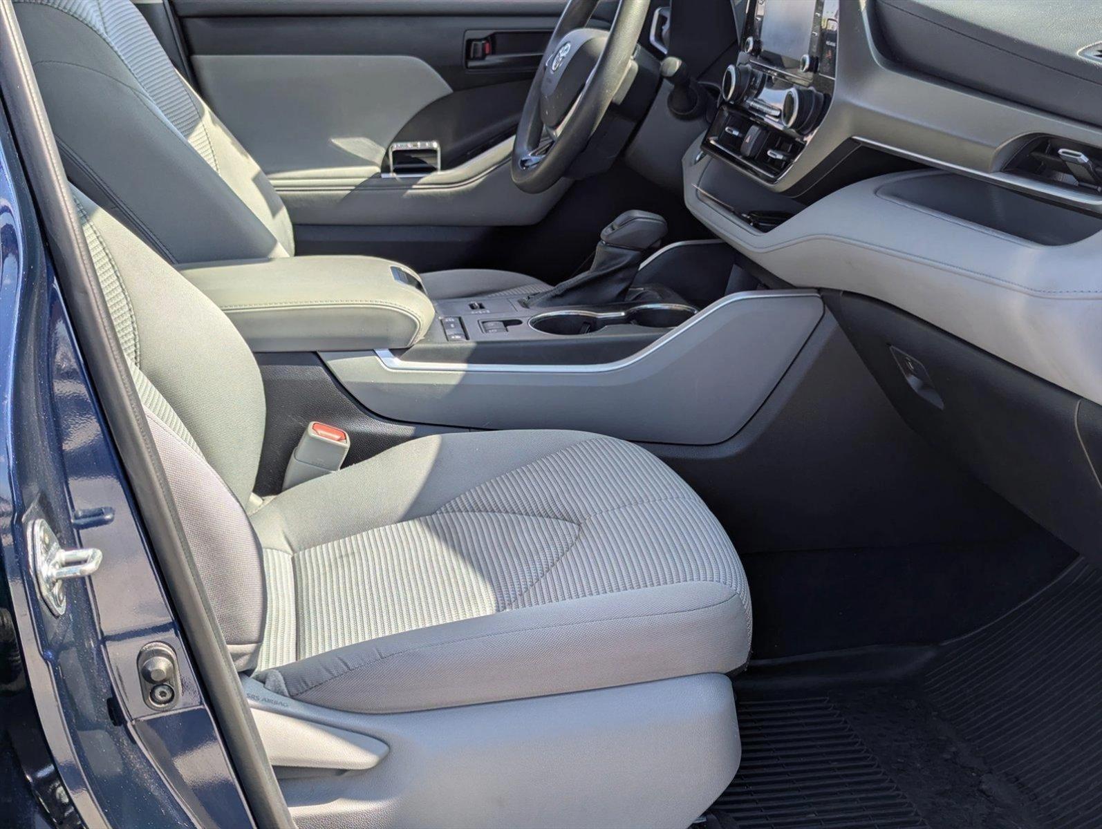 2021 Toyota Highlander Vehicle Photo in Ft. Myers, FL 33907