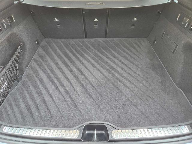 2025 Mercedes-Benz GLC Vehicle Photo in HOUSTON, TX 77079