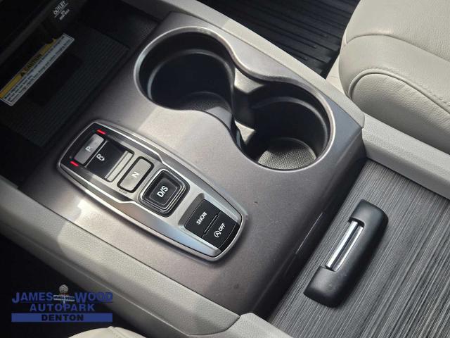 2021 Honda Pilot Vehicle Photo in DENTON, TX 76210-9321