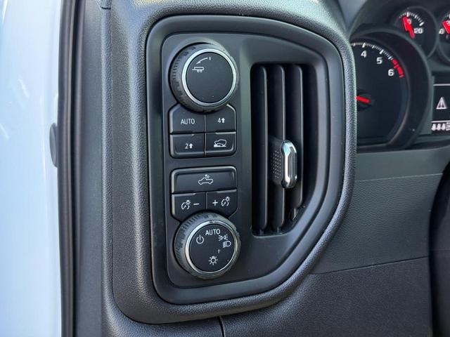 2025 Chevrolet Silverado 1500 Vehicle Photo in COLUMBIA, MO 65203-3903