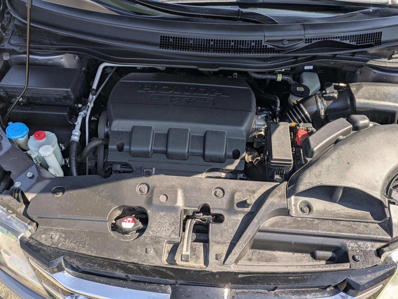 2015 Honda Odyssey Vehicle Photo in Valencia, CA 91355-1794