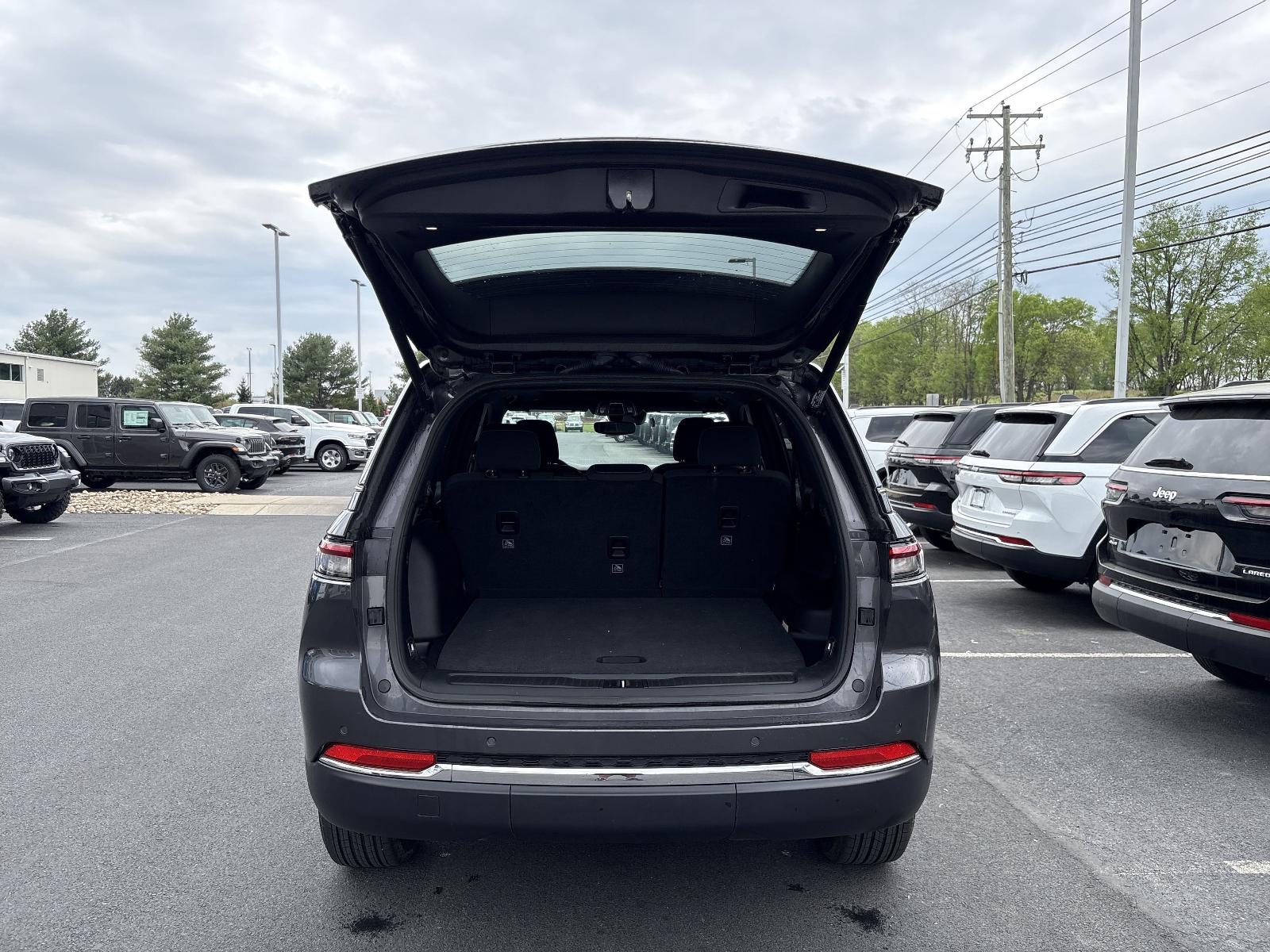 2025 Jeep Grand Cherokee Vehicle Photo in Mechanicsburg, PA 17050-1707