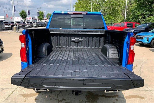 2025 Chevrolet Silverado 1500 Vehicle Photo in KANSAS CITY, MO 64114-4502