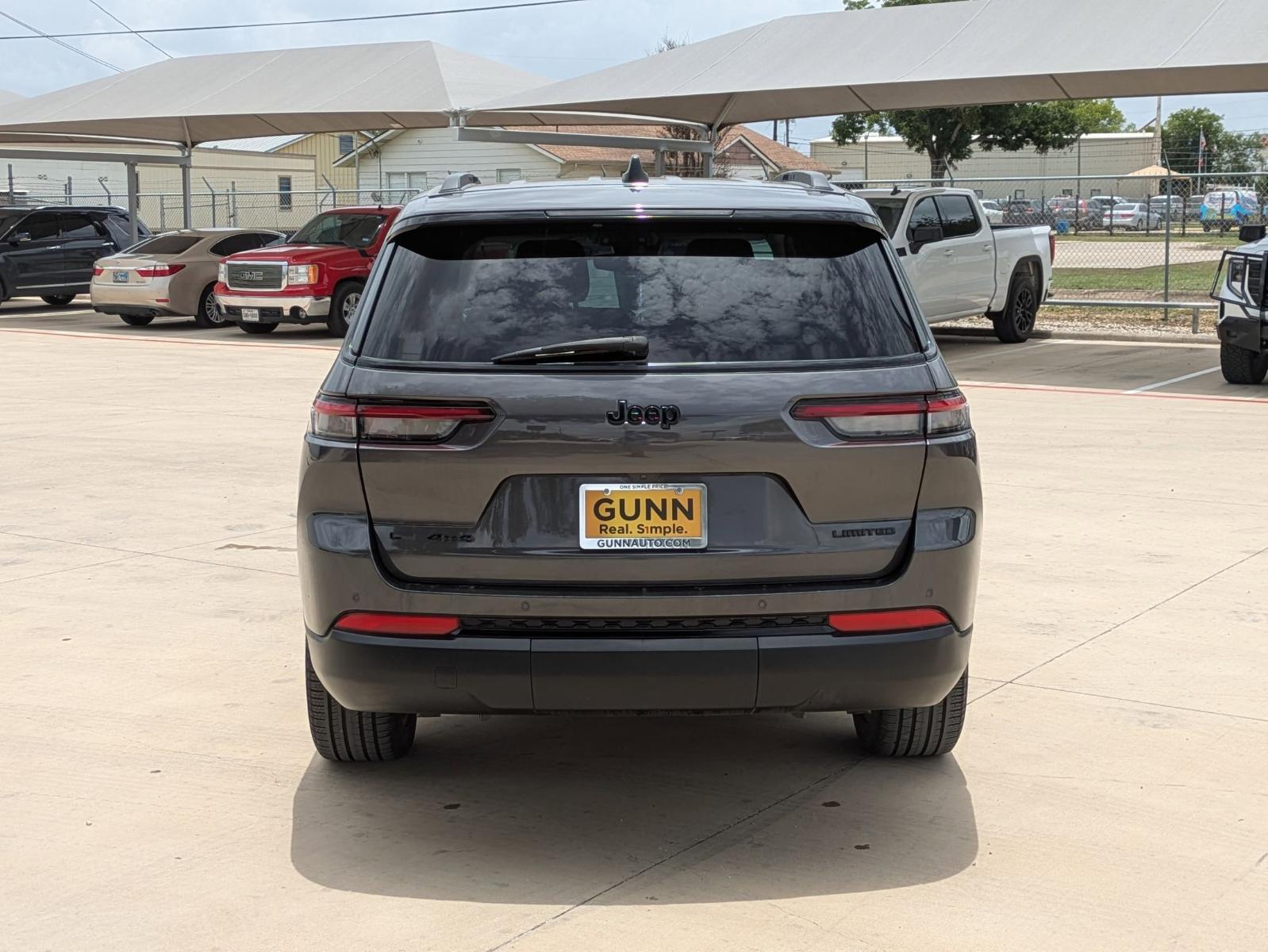 2022 Jeep Grand Cherokee L Vehicle Photo in SELMA, TX 78154-1460