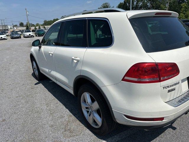 2011 Volkswagen Touareg Vehicle Photo in Willow Grove, PA 19090