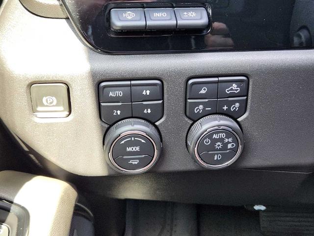 2022 Chevrolet Silverado 1500 Vehicle Photo in DENTON, TX 76210-9321