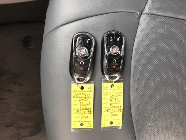 2022 Buick Enclave Vehicle Photo in GREEN BAY, WI 54303-3330