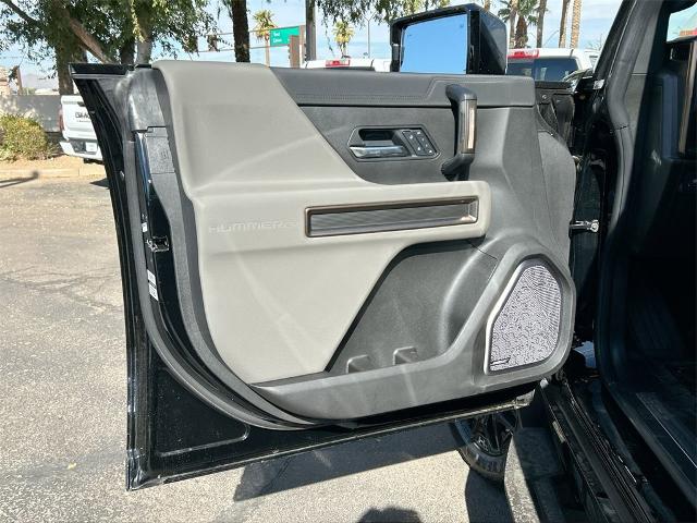 2025 GMC HUMMER EV SUV Vehicle Photo in GOODYEAR, AZ 85338-1310