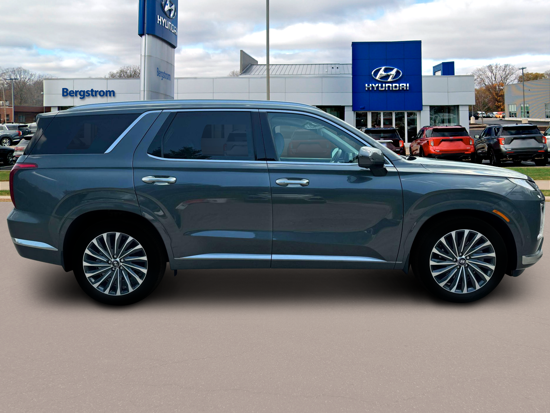 2025 Hyundai PALISADE Vehicle Photo in Green Bay, WI 54304