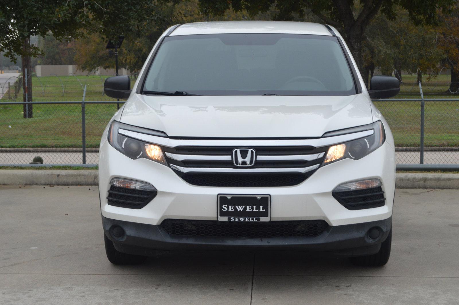 2017 Honda Pilot Vehicle Photo in Houston, TX 77090