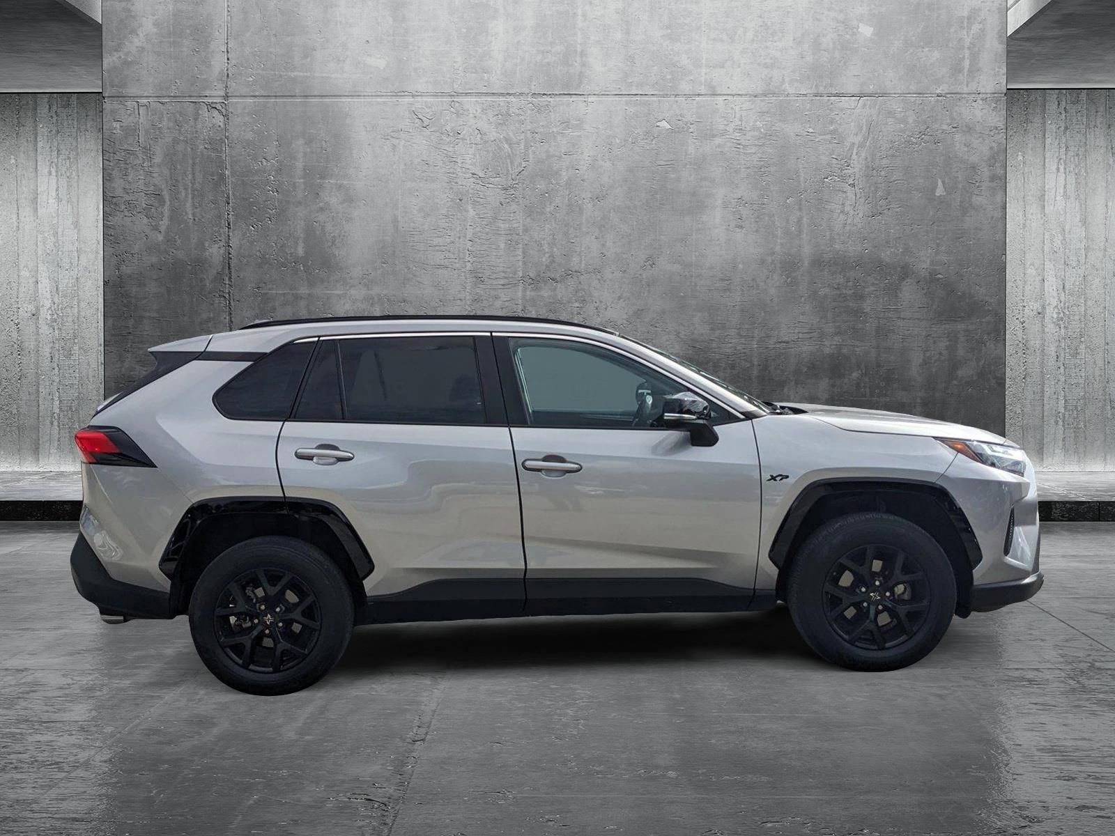 2022 Toyota RAV4 Vehicle Photo in GREENACRES, FL 33463-3207