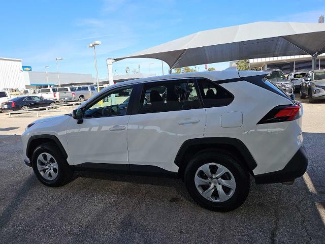 2022 Toyota RAV4 Vehicle Photo in SAN ANGELO, TX 76903-5798