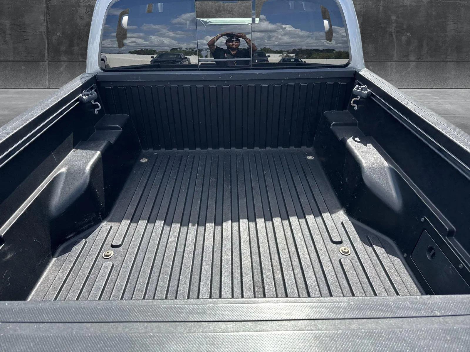 2021 Toyota Tacoma 2WD Vehicle Photo in Ft. Myers, FL 33907