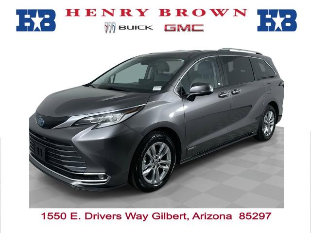 2021 Toyota Sienna Vehicle Photo in GILBERT, AZ 85297-0402