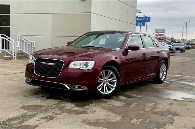 2019 Chrysler 300 Vehicle Photo in TOPEKA, KS 66609-0000