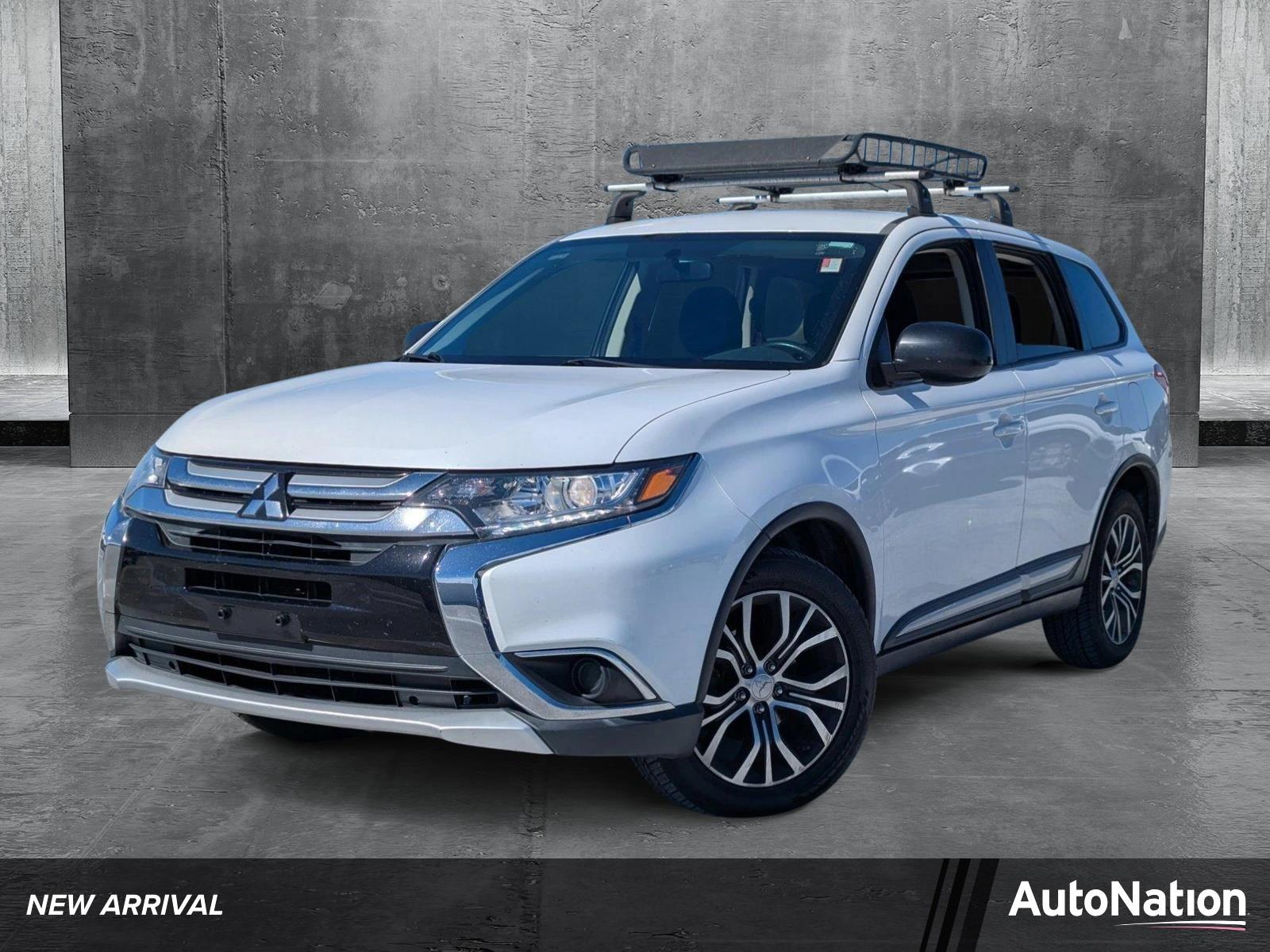 2017 Mitsubishi Outlander Vehicle Photo in Ft. Myers, FL 33907