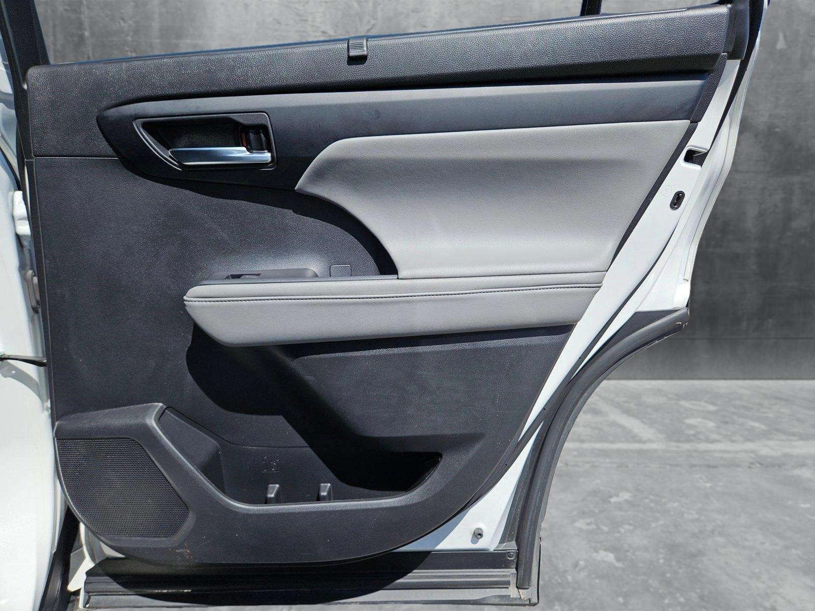 2022 Toyota Highlander Vehicle Photo in AUSTIN, TX 78759-4154