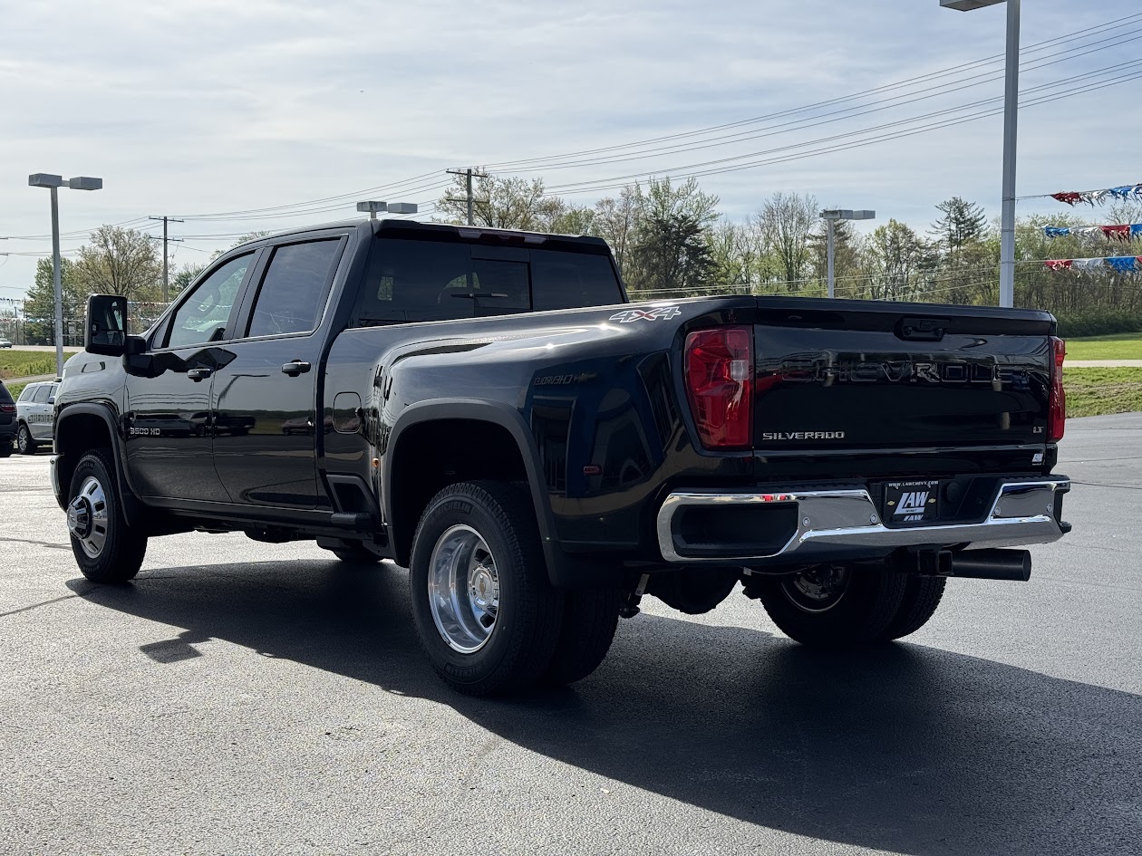 2025 Chevrolet Silverado 3500 HD Vehicle Photo in BOONVILLE, IN 47601-9633