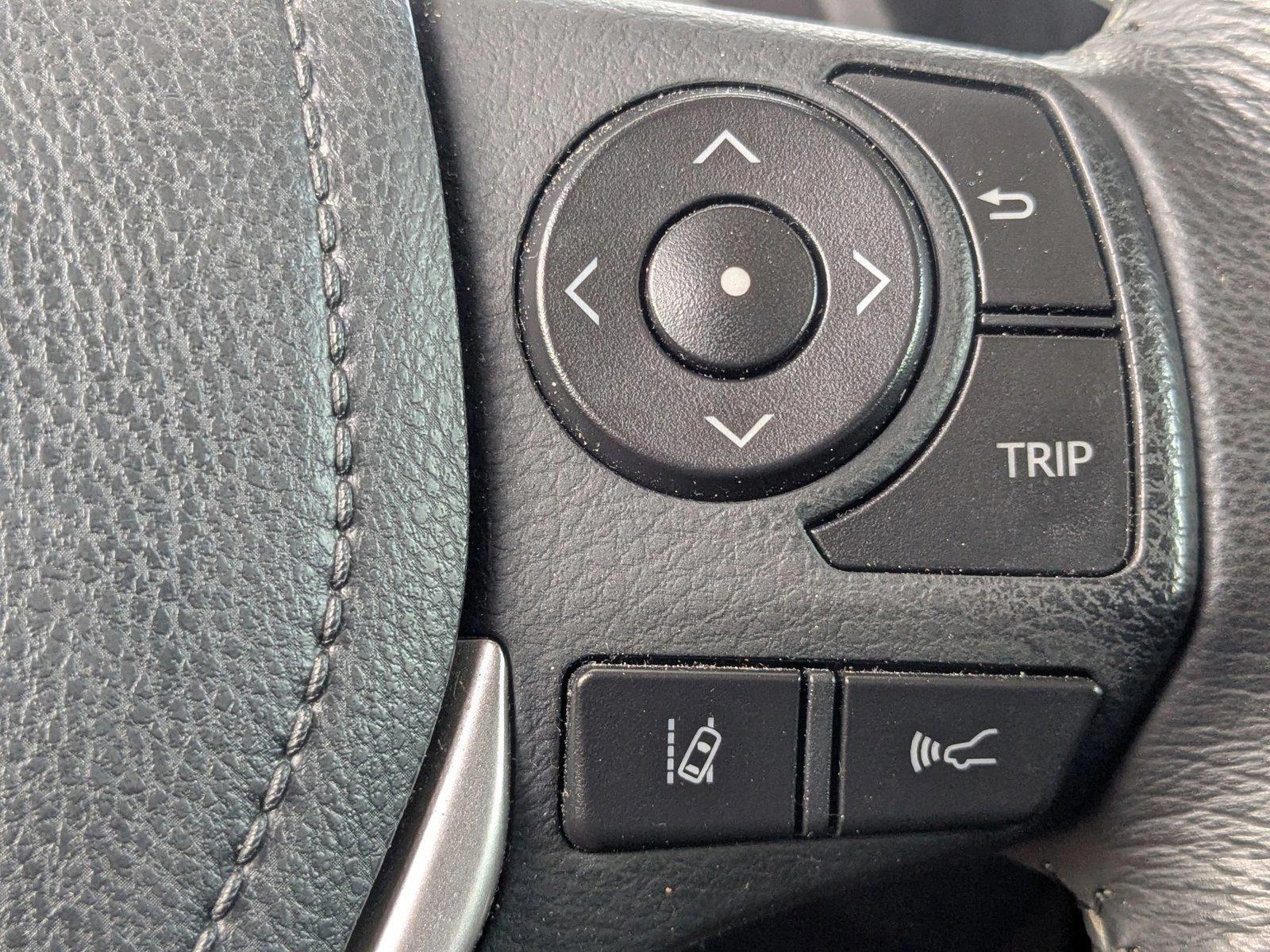 2018 Toyota Corolla Vehicle Photo in St. Petersburg, FL 33713