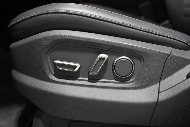 2023 Rivian R1S Vehicle Photo in GRAPEVINE, TX 76051