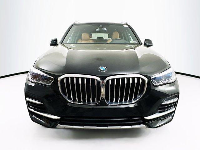 2023 BMW X5 xDrive40i Vehicle Photo in Doylsetown, PA 18901