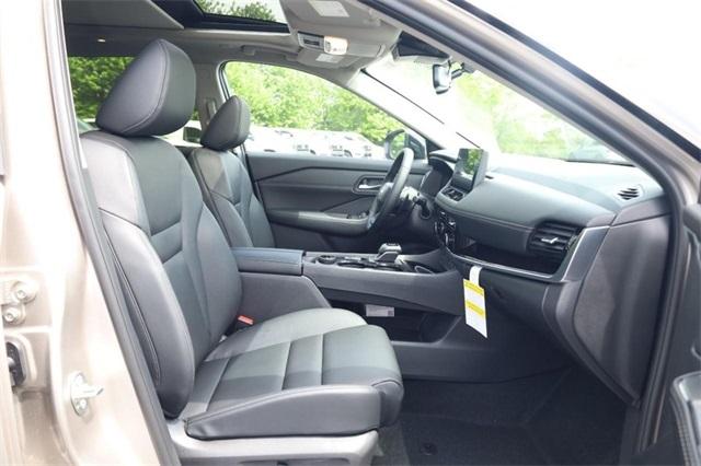 2025 Nissan Rogue Vehicle Photo in Hazelwood, MO 63042