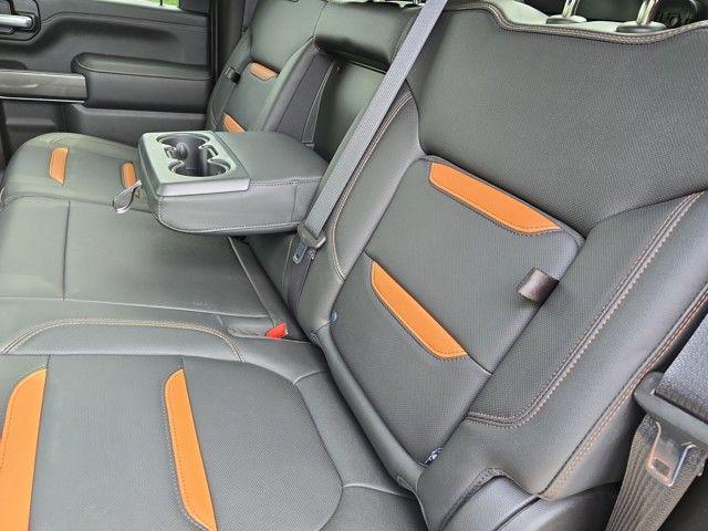 2021 GMC Sierra 2500 HD Vehicle Photo in Pleasant Hills, PA 15236