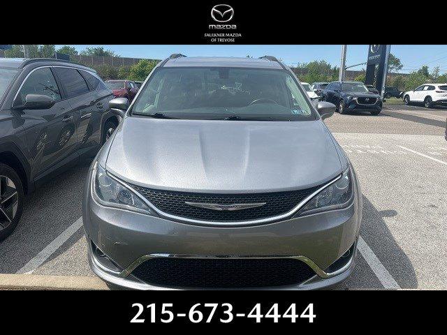 2017 Chrysler Pacifica Vehicle Photo in Trevose, PA 19053