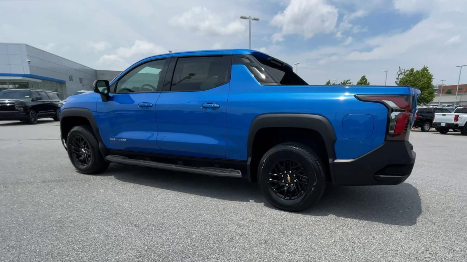 2025 Chevrolet Silverado EV Vehicle Photo in BENTONVILLE, AR 72712-4322