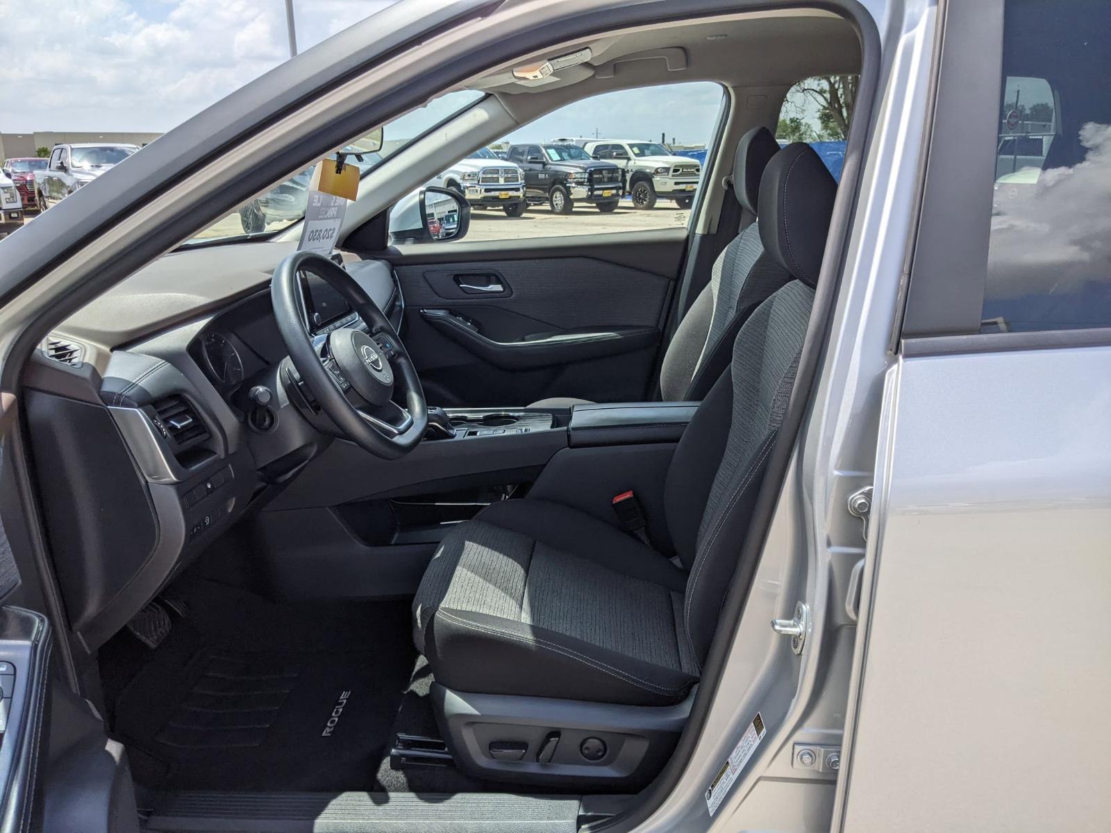 2023 Nissan Rogue Vehicle Photo in Seguin, TX 78155