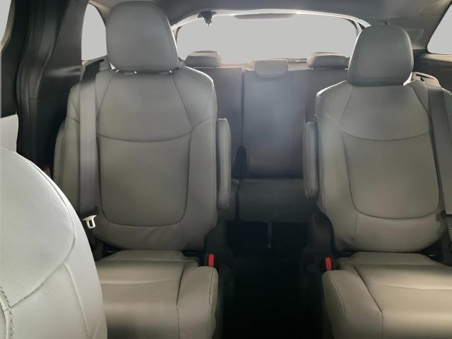 2025 Toyota Sienna Vehicle Photo in Oshkosh, WI 54904
