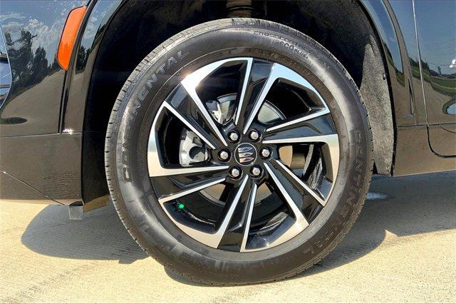2025 Buick Enclave Vehicle Photo in TOPEKA, KS 66609-0000