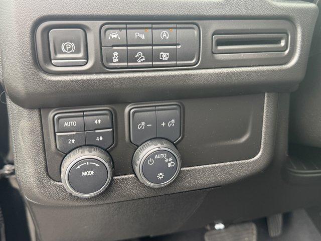 2023 Chevrolet Tahoe Vehicle Photo in LEOMINSTER, MA 01453-2952