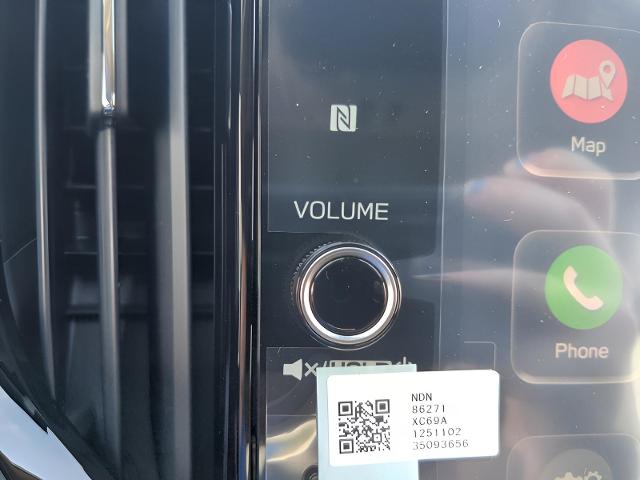 2025 Subaru Ascent Vehicle Photo in Green Bay, WI 54304