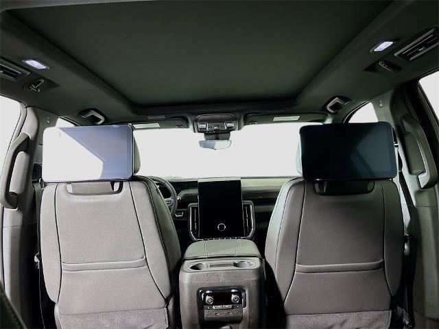 2025 GMC Yukon XL Vehicle Photo in PUYALLUP, WA 98371-4149