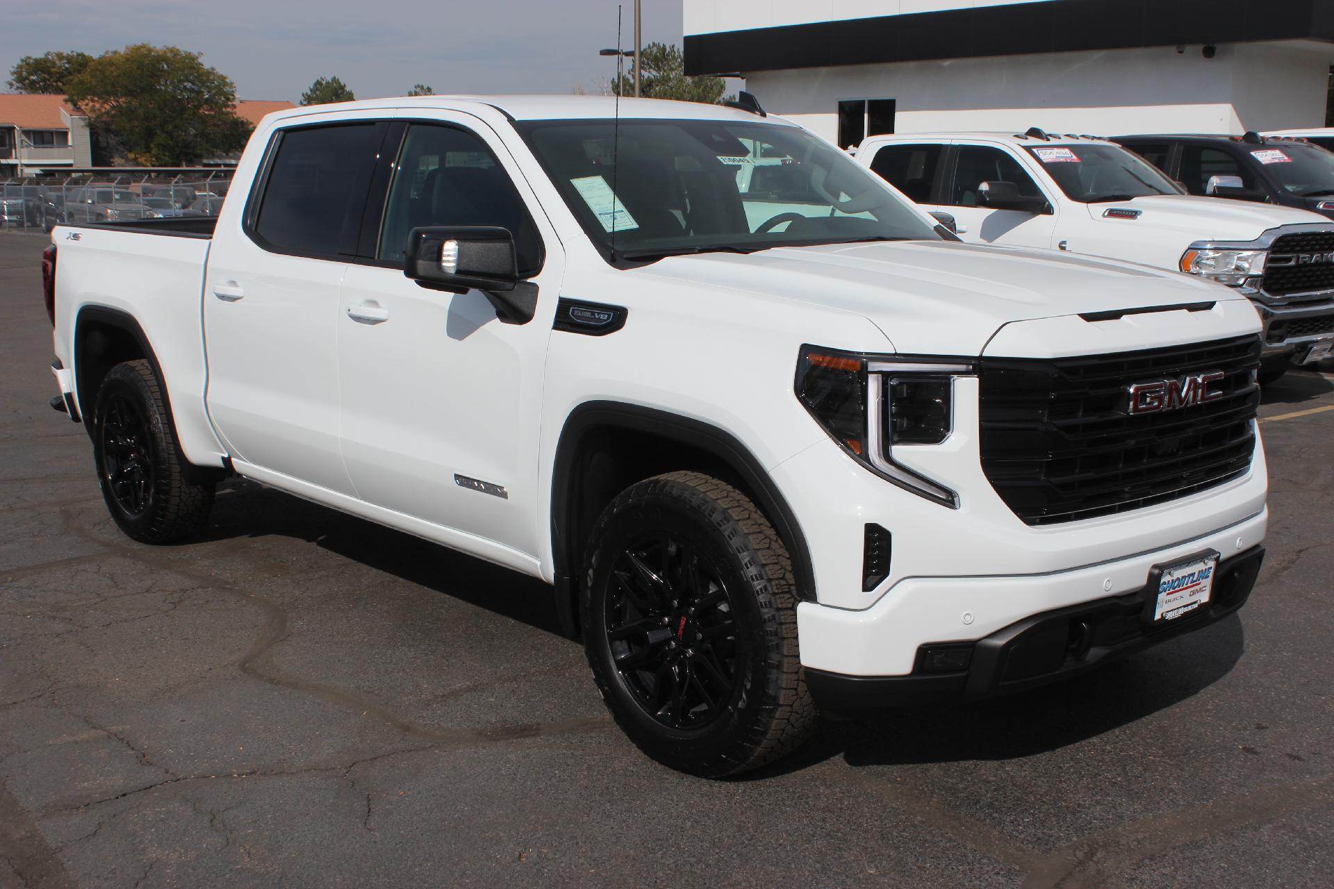 2025 GMC Sierra 1500 Vehicle Photo in AURORA, CO 80012-4011