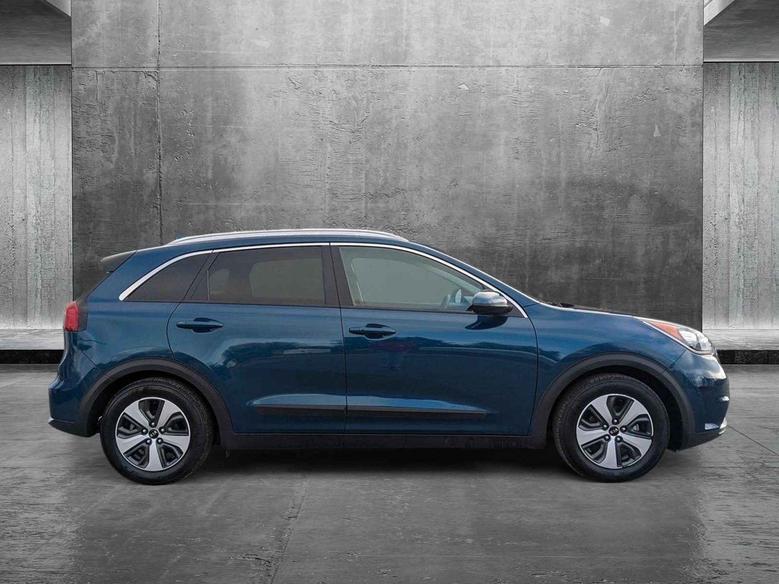 2017 Kia Niro Vehicle Photo in Spokane Valley, WA 99212