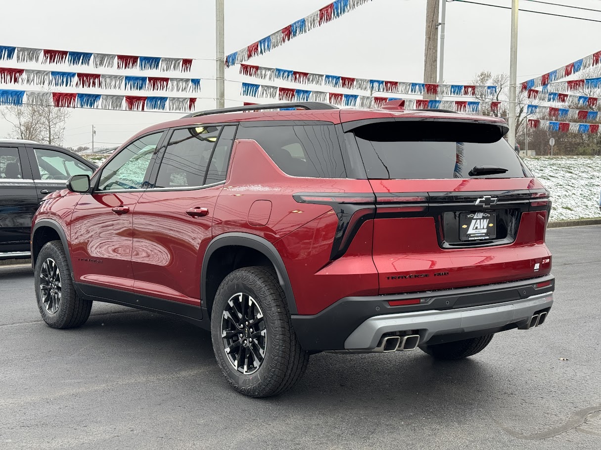 2025 Chevrolet Traverse Vehicle Photo in BOONVILLE, IN 47601-9633