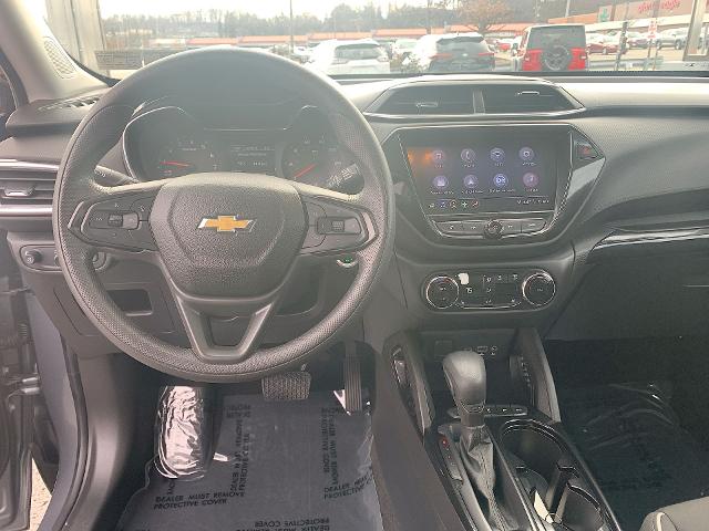 2022 Chevrolet Trailblazer Vehicle Photo in MOON TOWNSHIP, PA 15108-2571