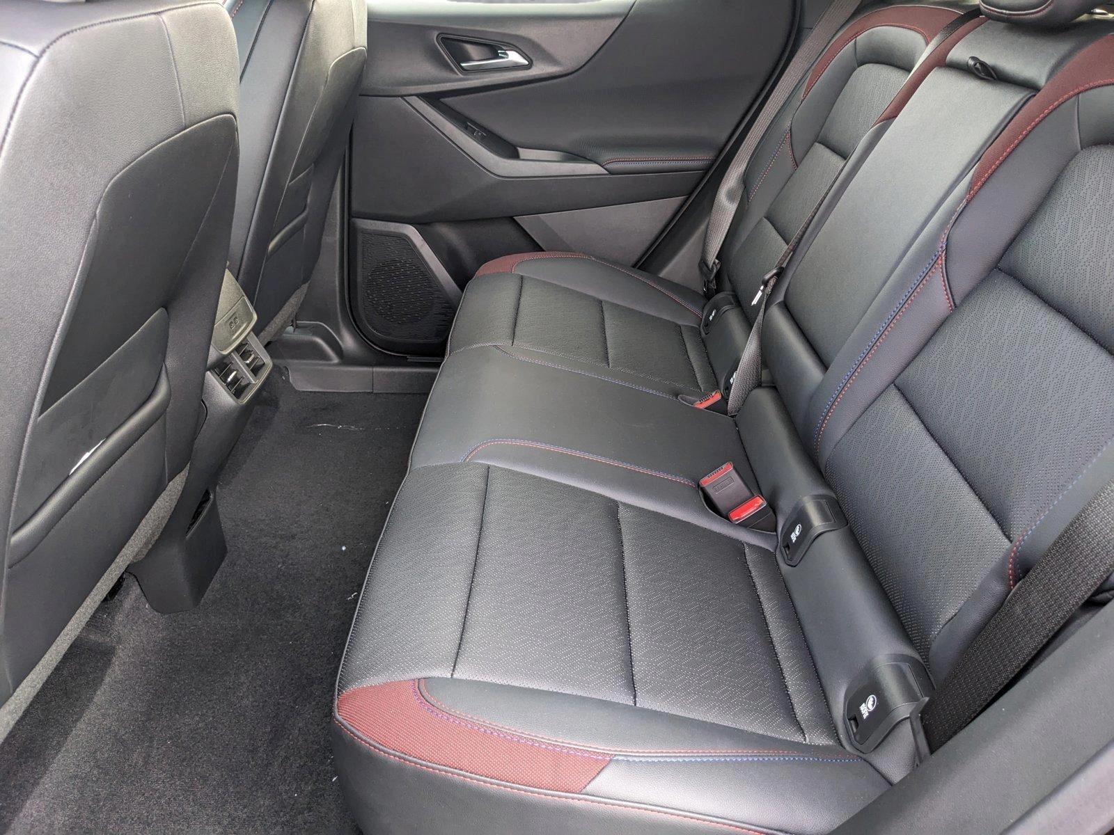 2025 Chevrolet Equinox Vehicle Photo in GREENACRES, FL 33463-3207